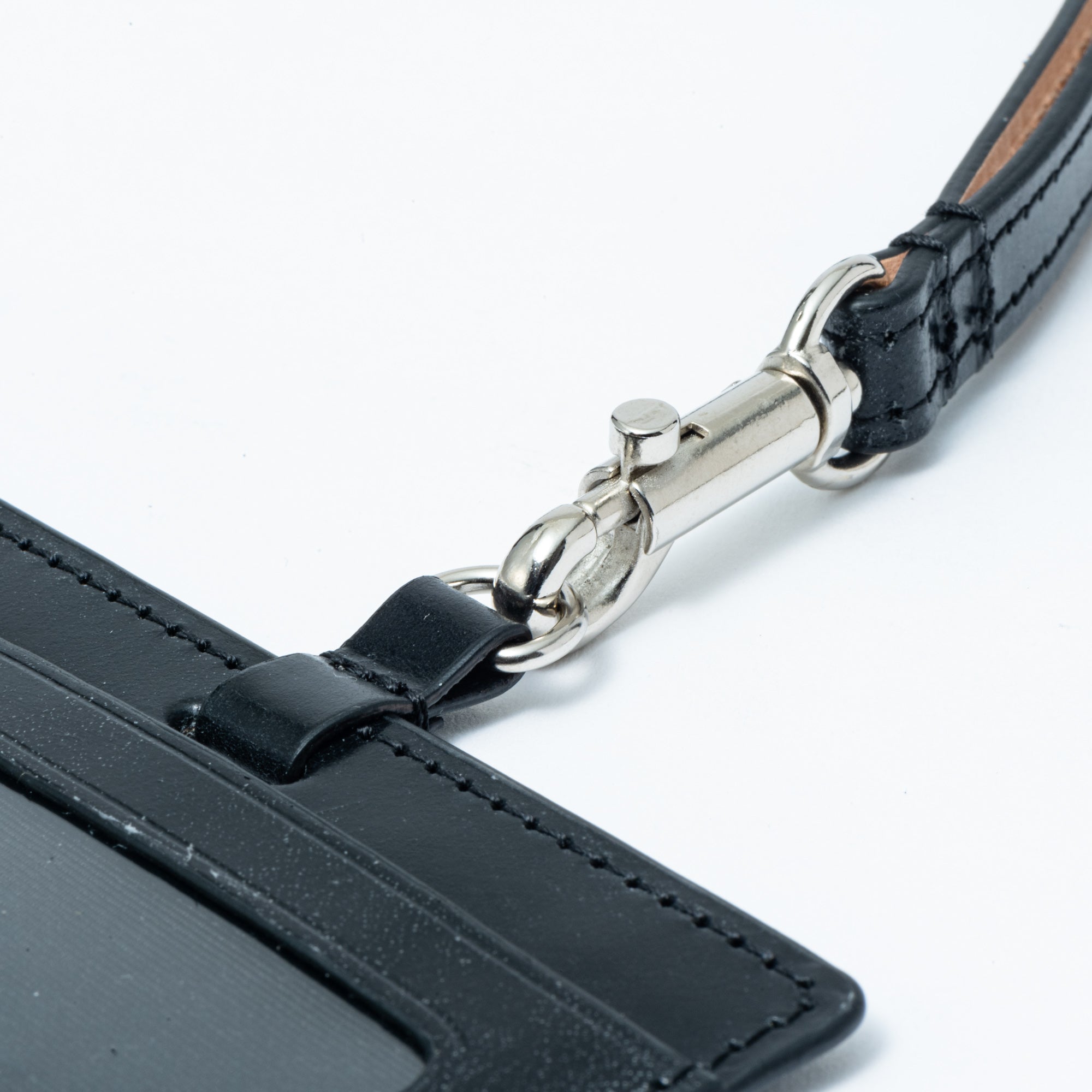 【入荷次第、販売開始】IDホルダー