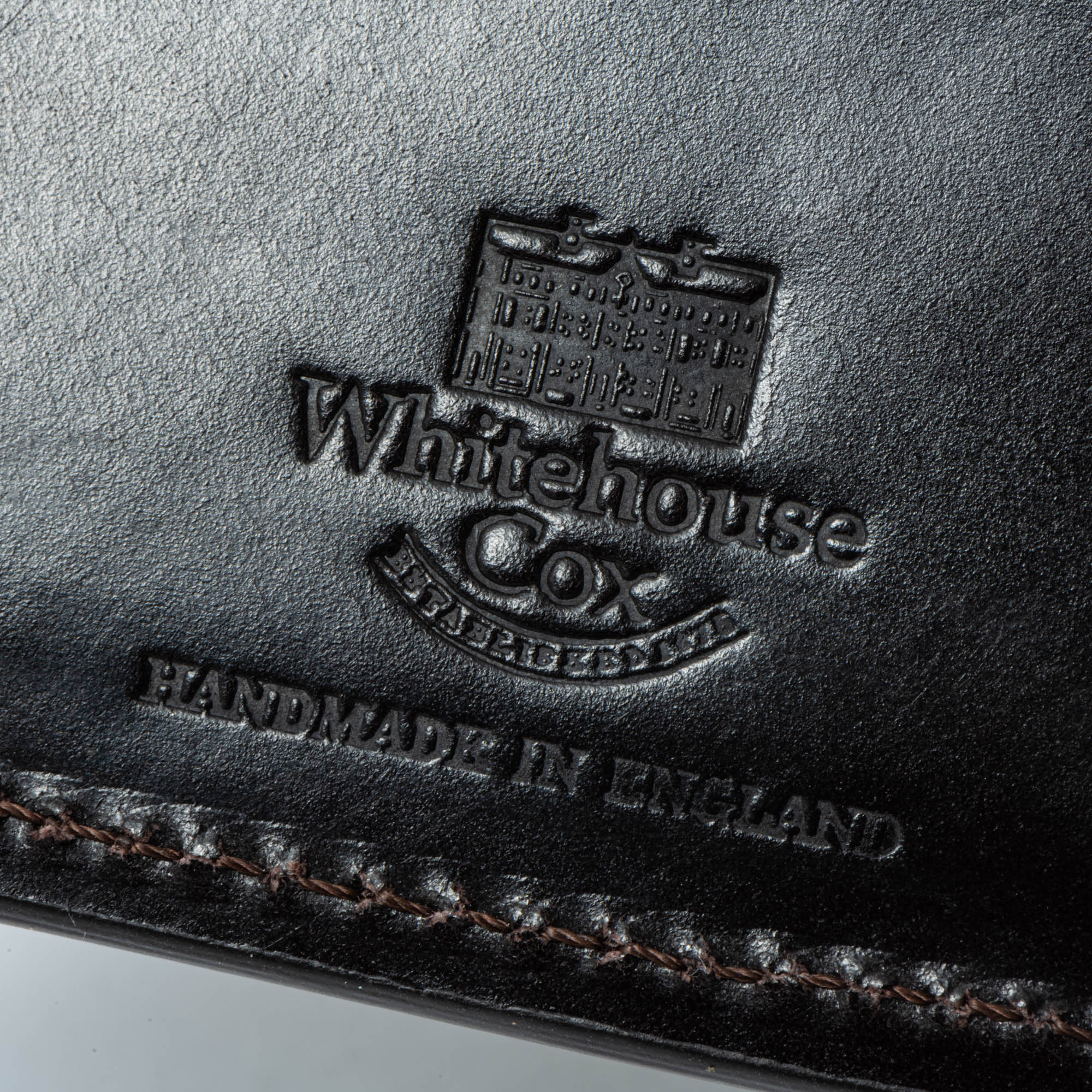 【入荷次第、販売開始】2つ折り財布