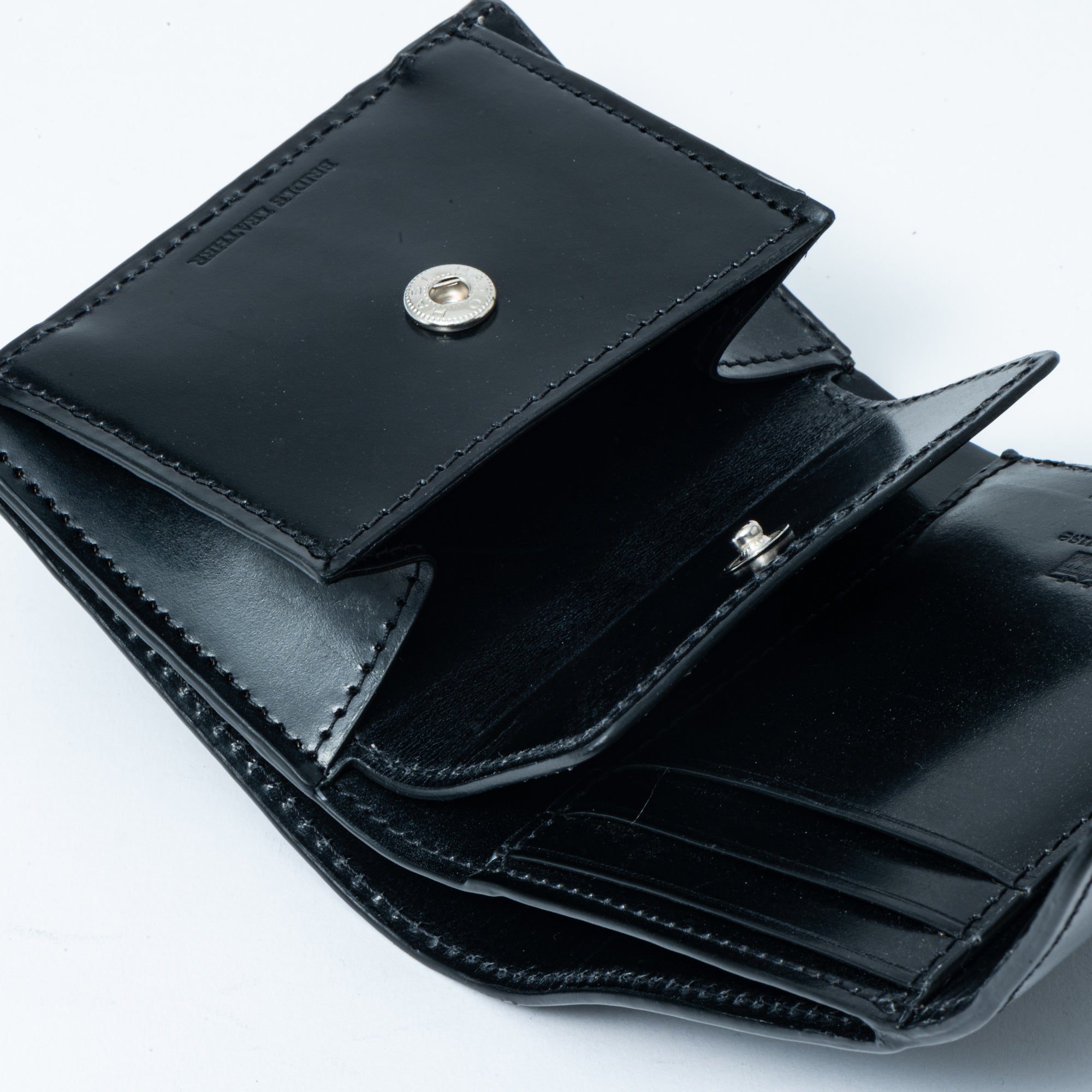 【入荷次第、販売開始】3つ折財布