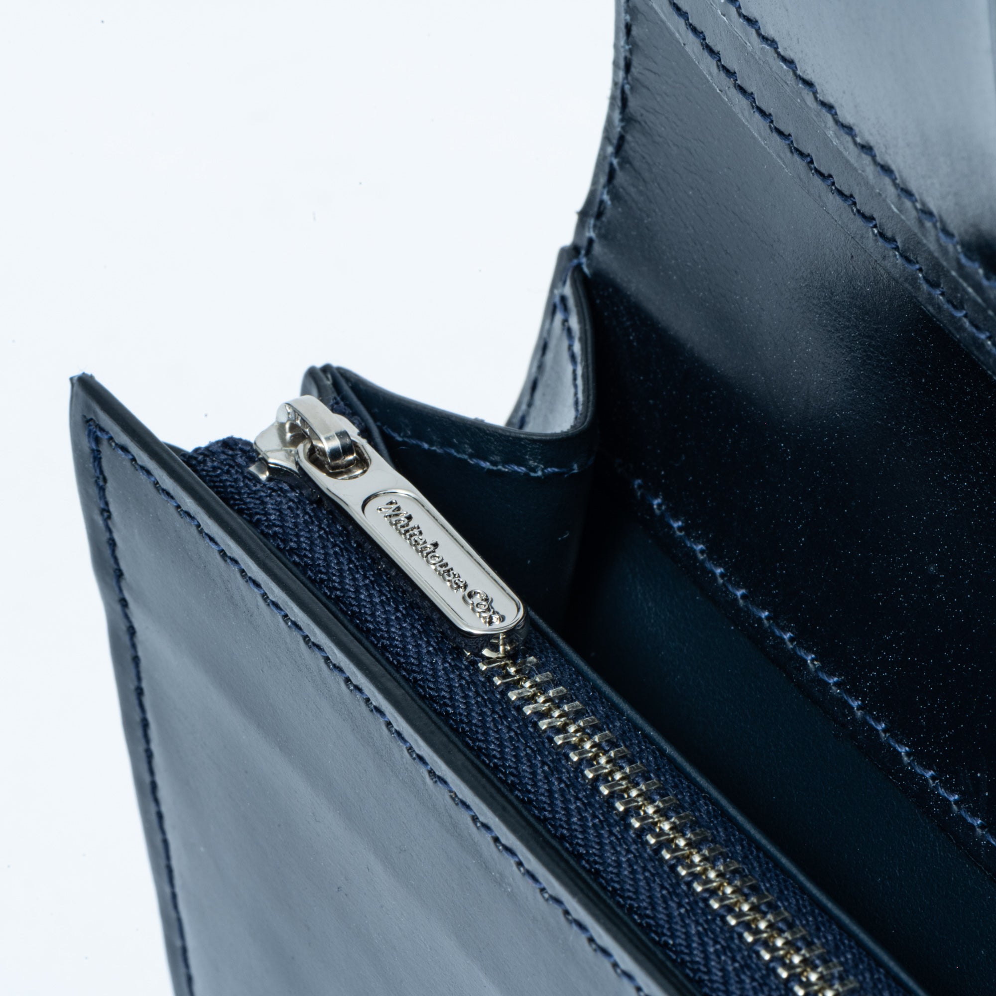 【入荷次第、販売開始】長財布
